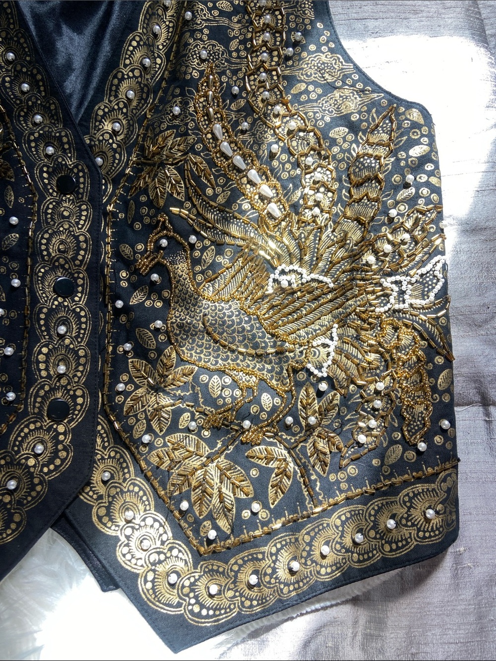 VTG Black Vest Heavy Gold Embroidered Beadwork Womens L Festival Statement Event - Picture 9 of 11